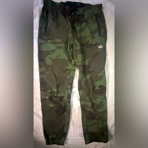 RVCA Joggers, Men’s size medium, like new! Green camo!